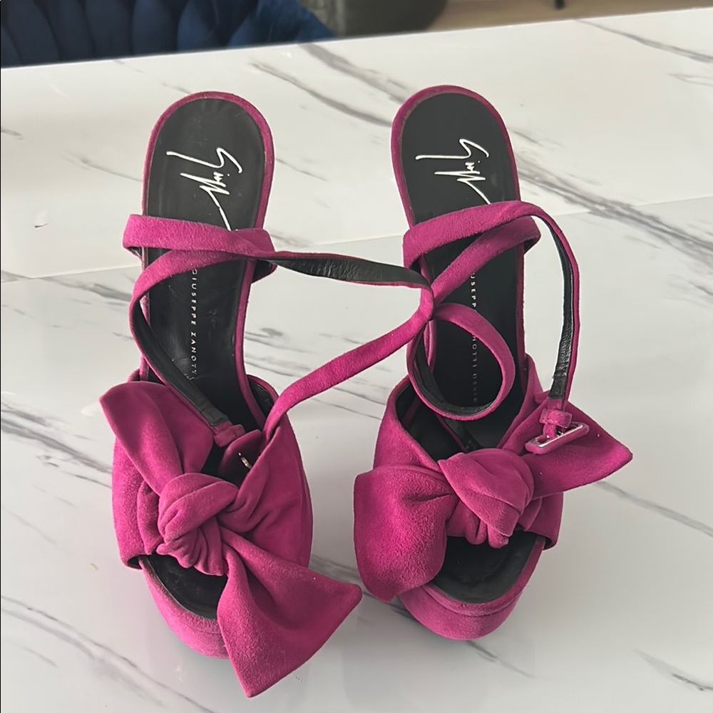 Giuseppe Zanotti Pink Stiletto Heels with Bow Details